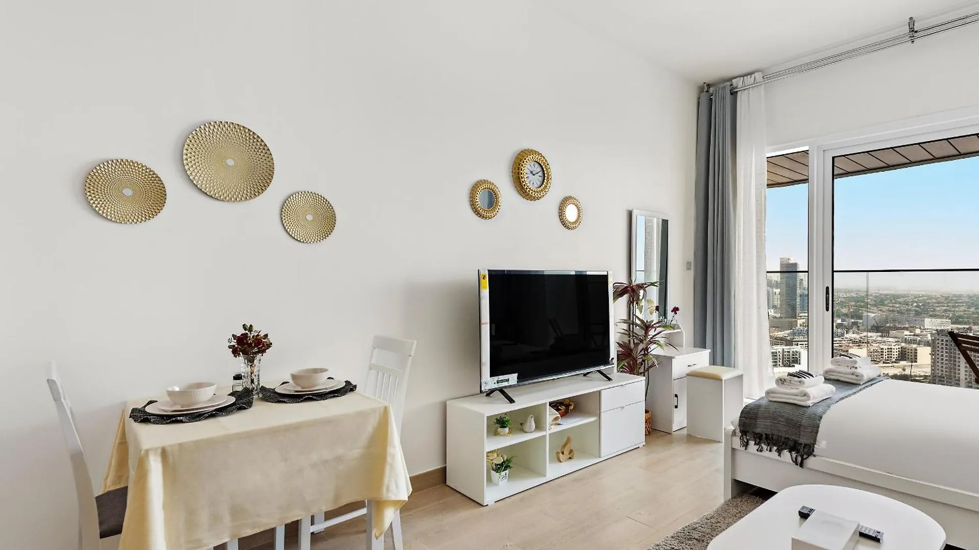 Modern Studio With Sofa Bed In Jvc- Дубай 0*,
